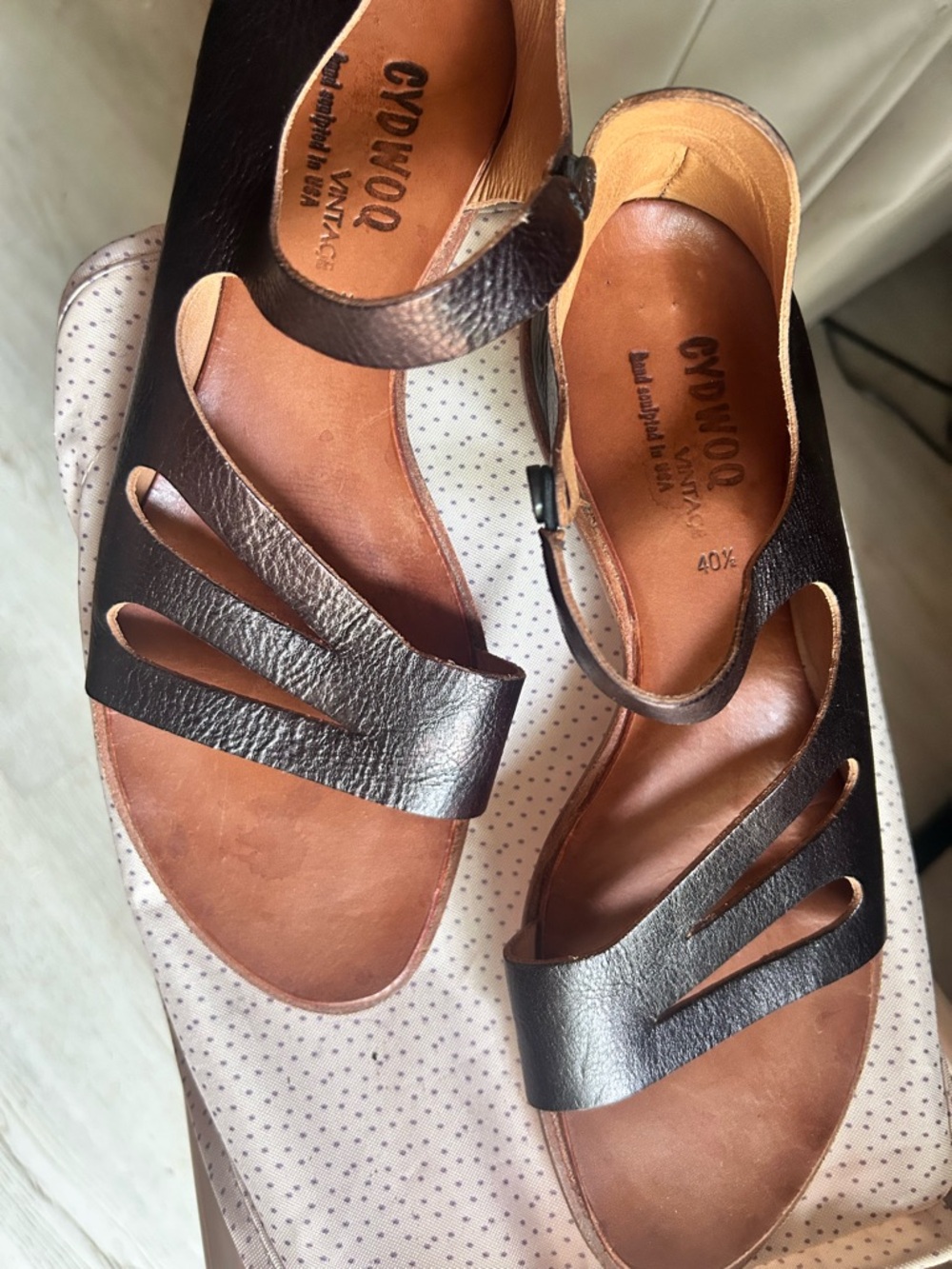 CYDWOQ Women's Leather Handcrafted in CA Natural Sandals